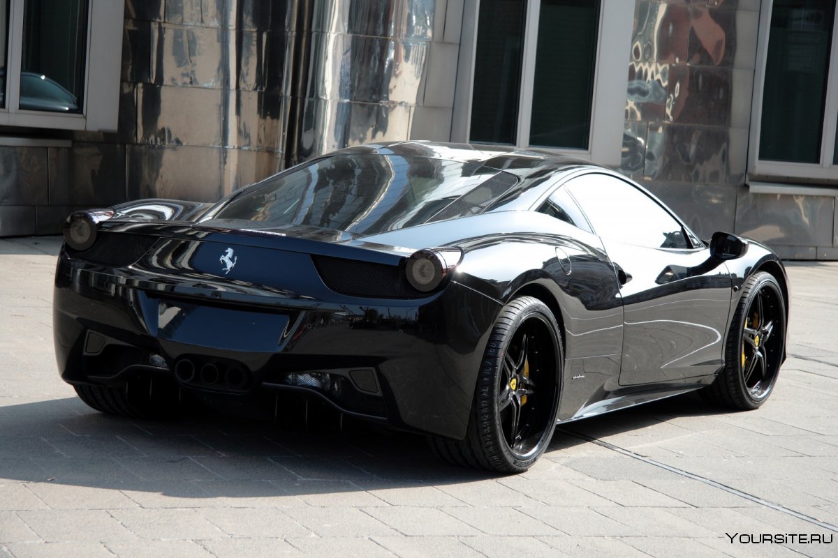 Ferrari 458 Италия черная