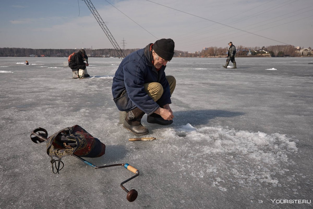 Рыбаки на тонком льду