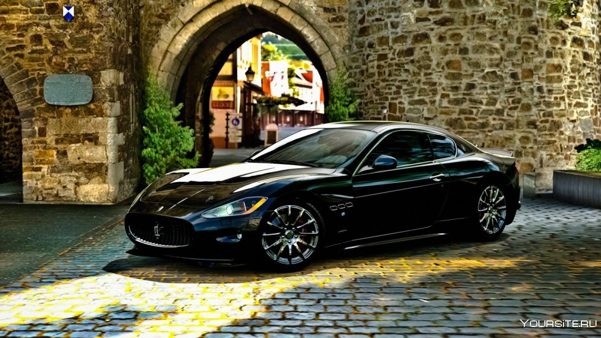 Maserati Gran Turismo Black