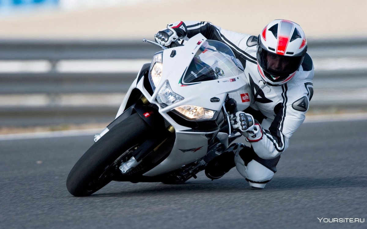 Aprilia rsv4 2012 белая