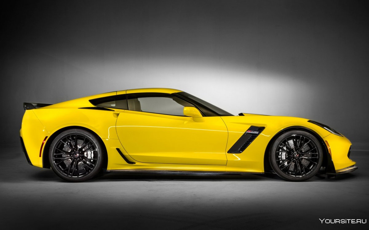 Chevrolet Corvette c8 желтый