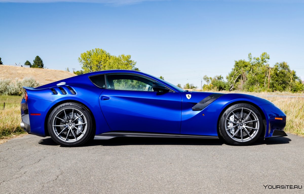 Ferrari f12 TDF Cabrio