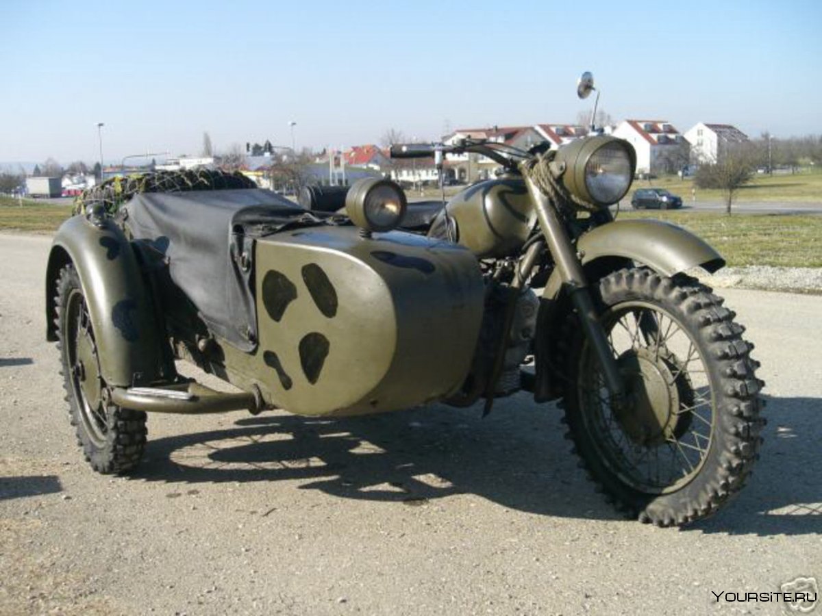 Мотоцикл Урал цвет хаки 303