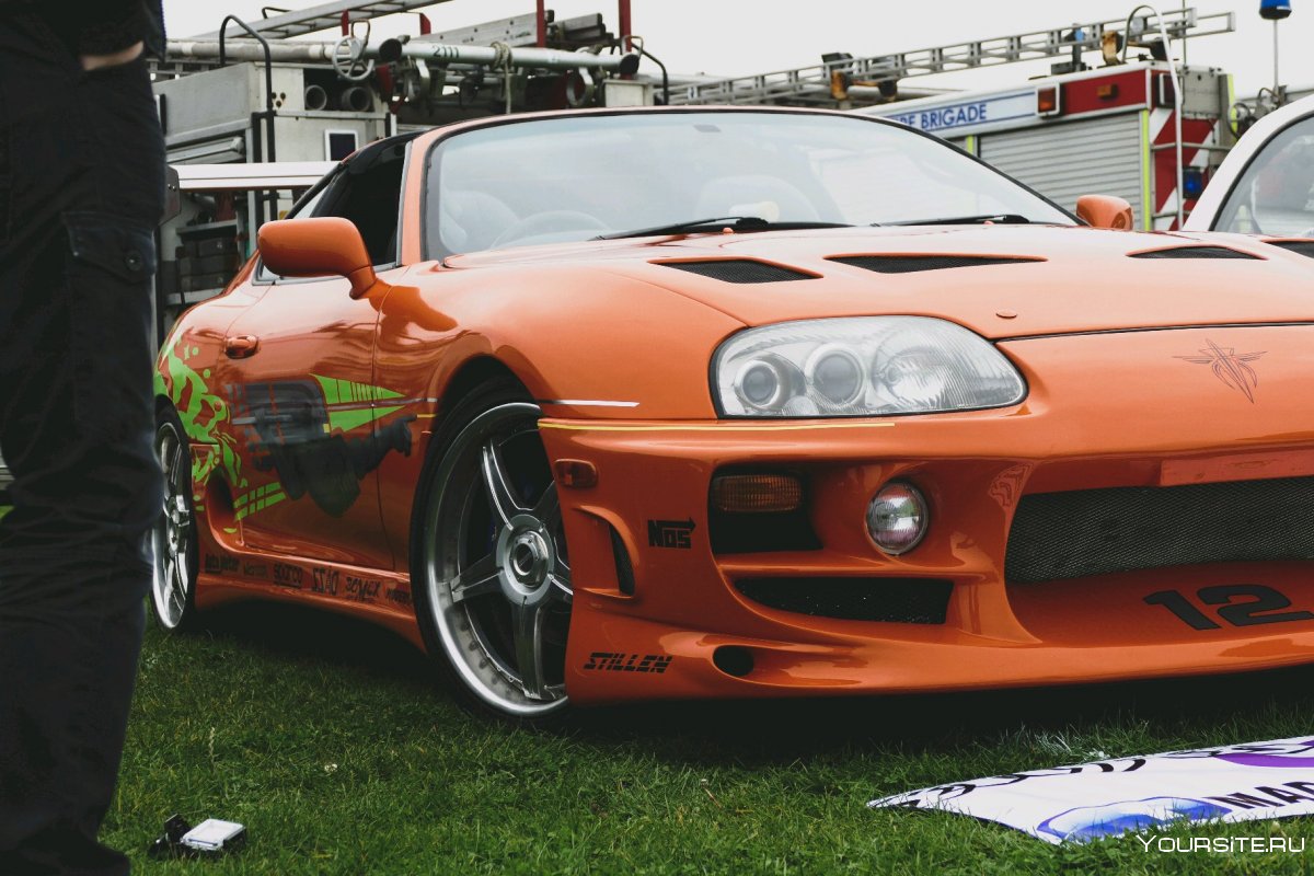 Toyota Supra пола Уокера