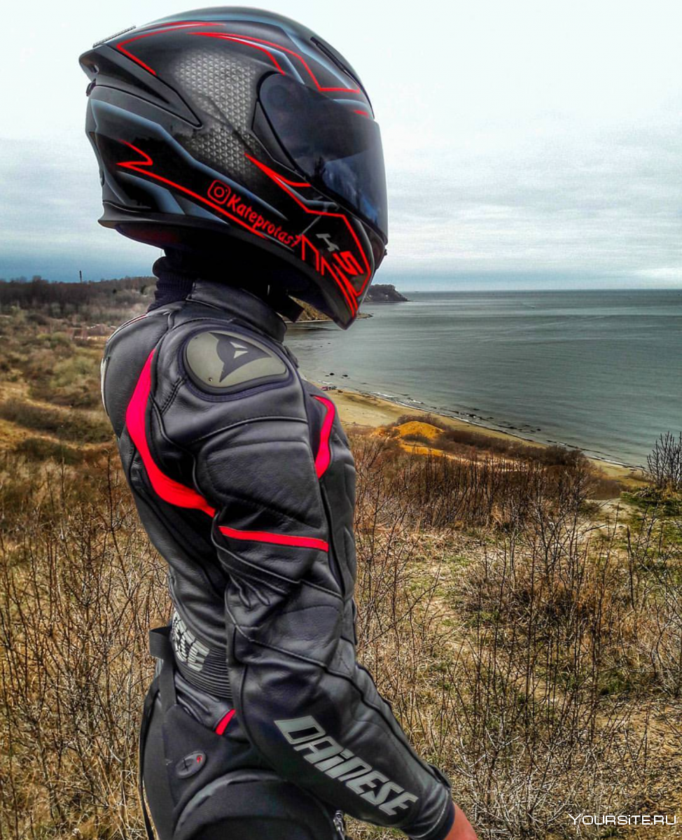 Шлем Dainese мотоциклетный 052353