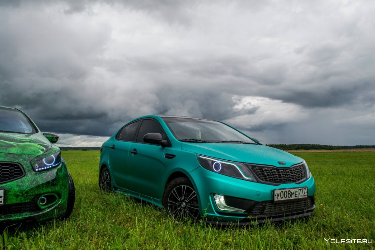 Kia k5 зеленая