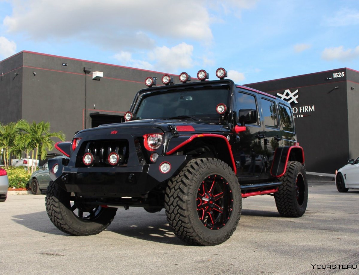 Jeep Wrangler Black Red