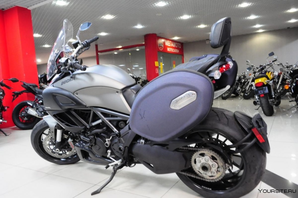 Мотоцикл Ducati Diavel 2020