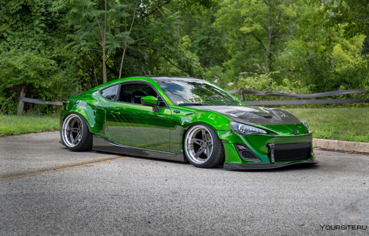 Toyota gt86 зеленый