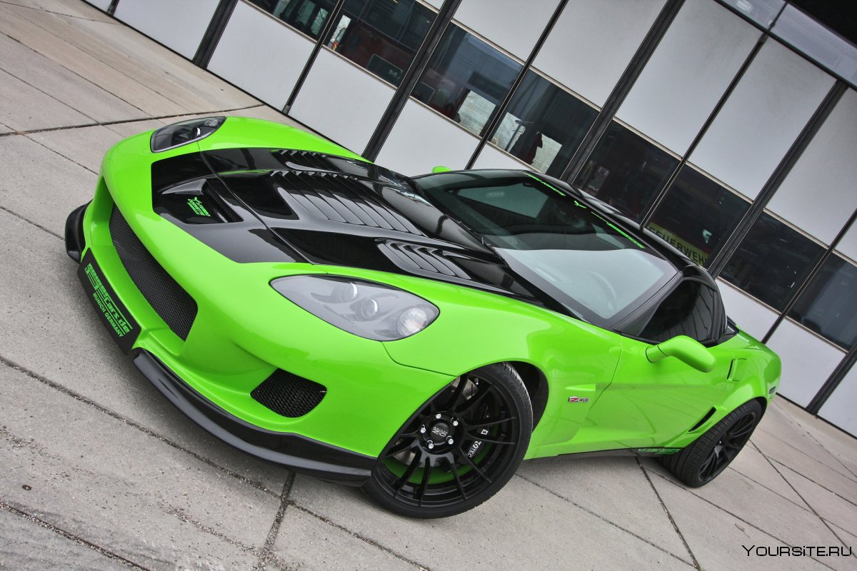 Chevrolet Corvette c6 зеленая