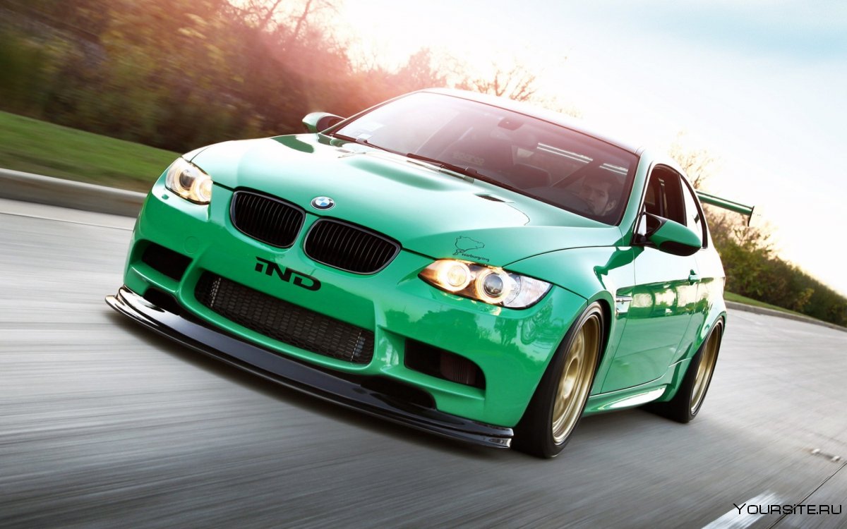 BMW m3 зеленая
