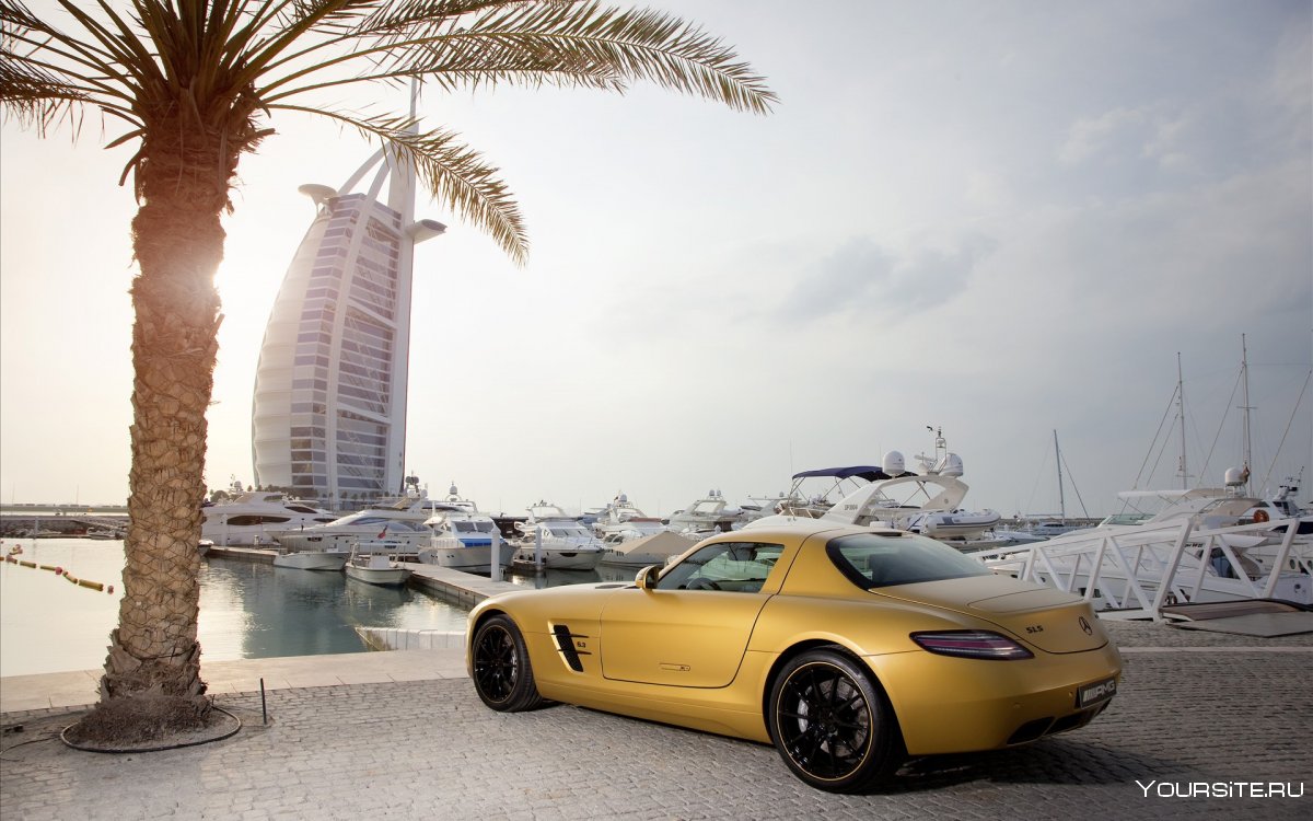 Mercedes SLS Dubai