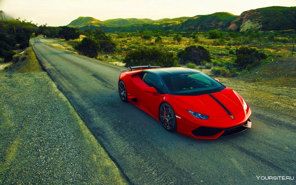 Lamborghini Huracan красный