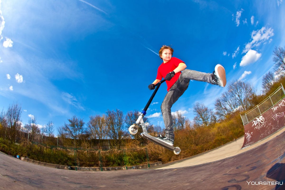 Прыжок на самокате