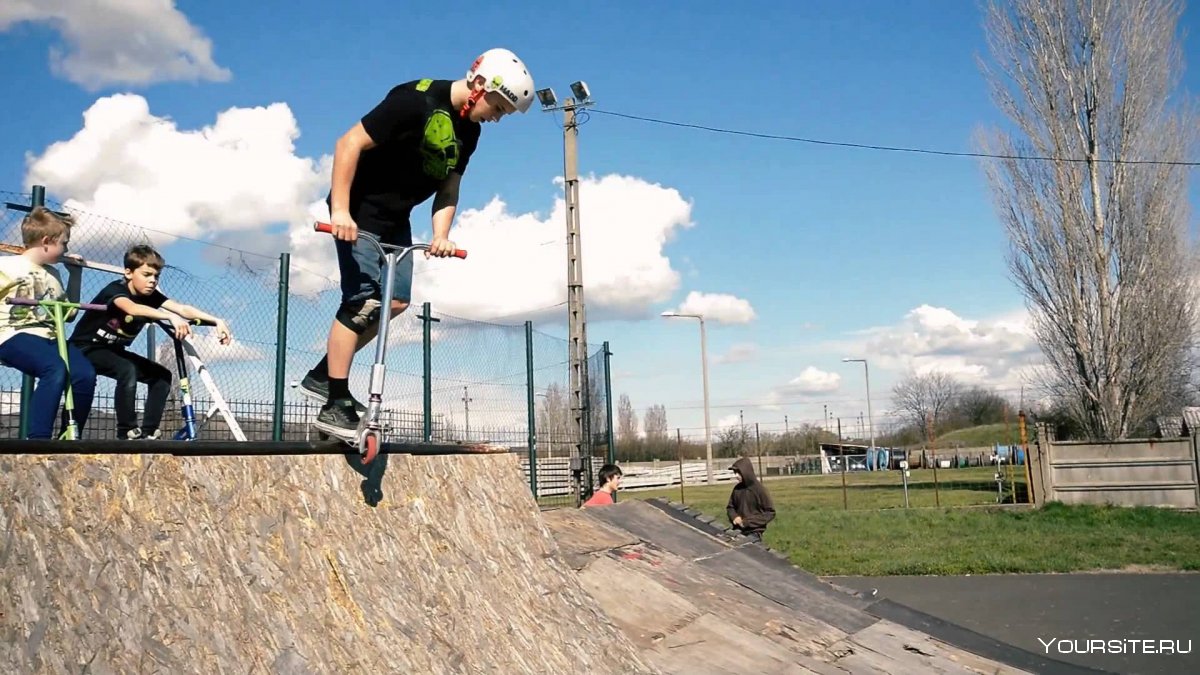 Трюки на трюковом самокате