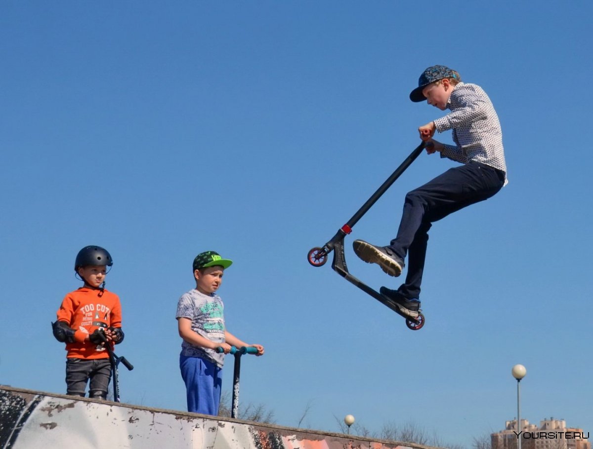 Конкурс с самокатом