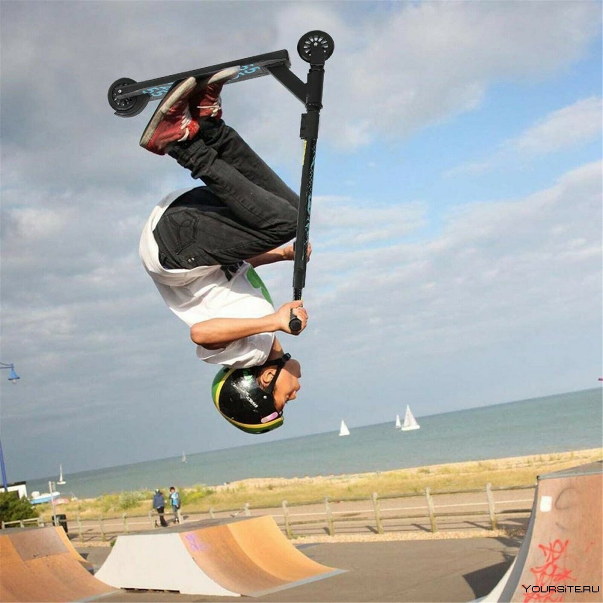 Скейт парк самокат