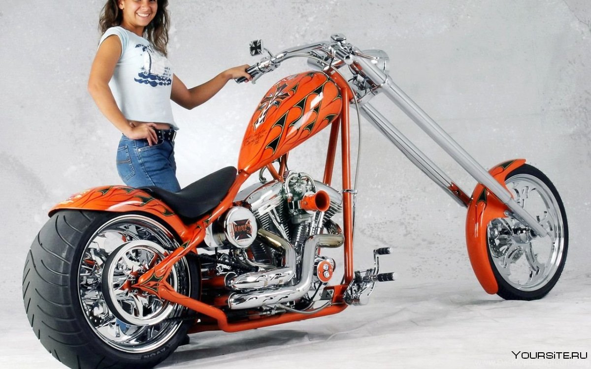 Harley Davidson кастом и девушка