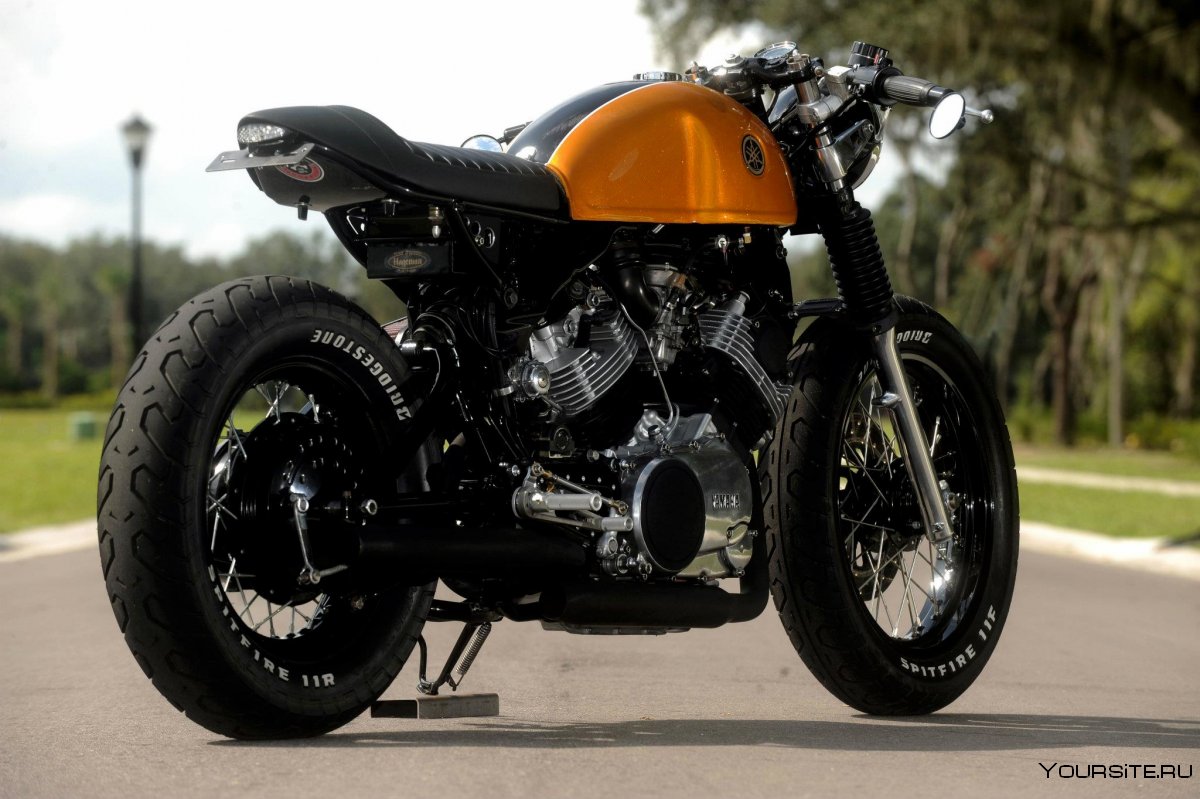 Suzuki GS 750 Cafe Racer