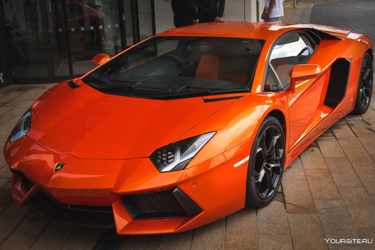 Lamborghini Aventador lp700-4 оранжевый