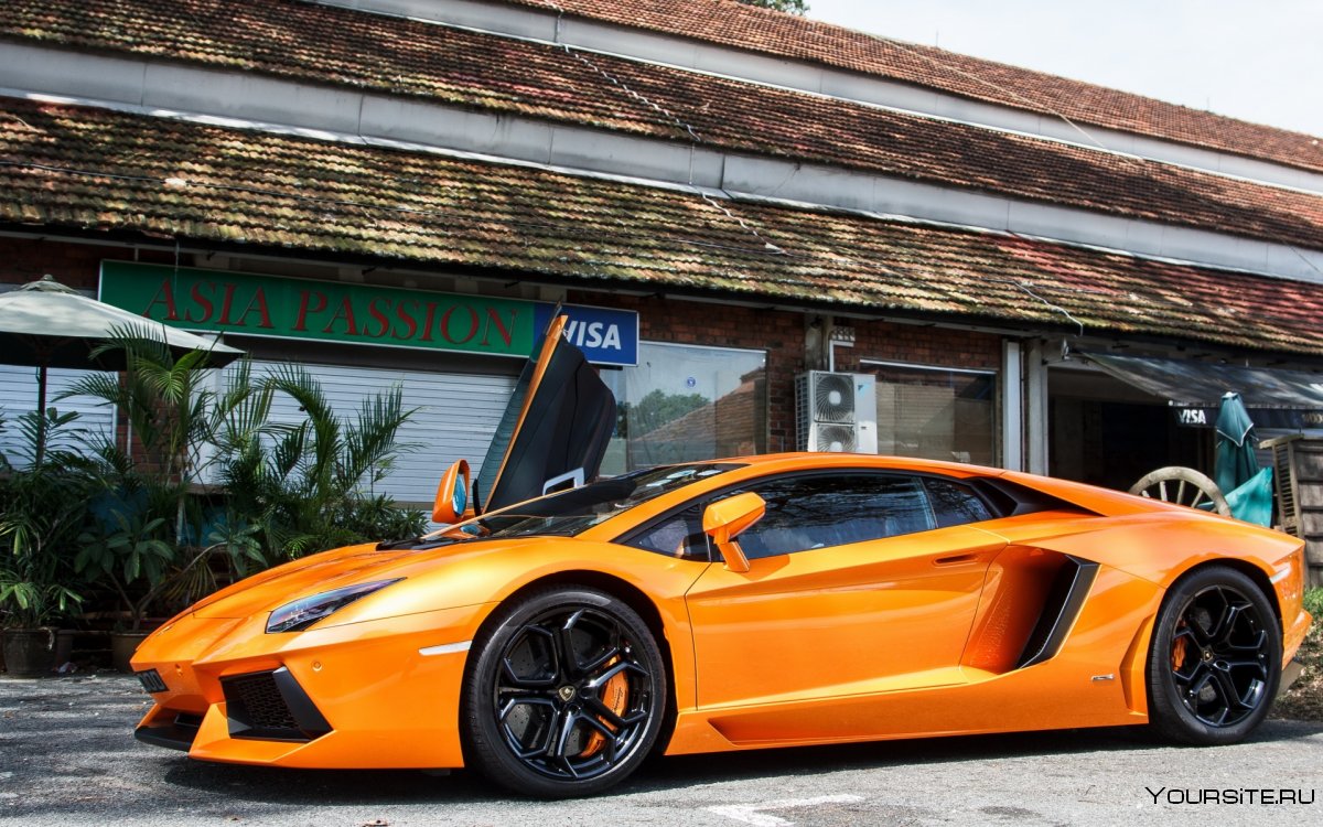Lamborghini Aventador lp700