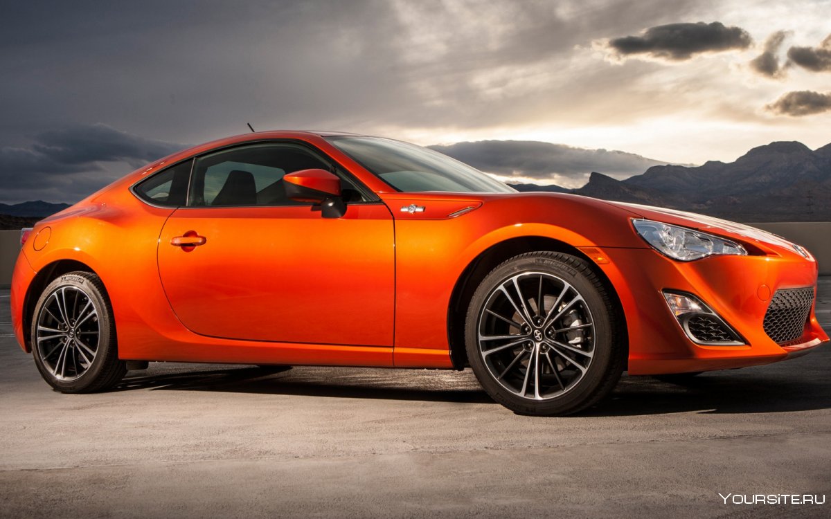 Машина Scion fr-s