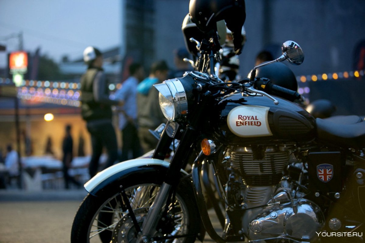 Royal Enfield мотоциклы мужчины background