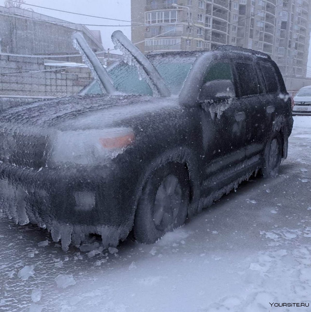Владивосток машины во льду