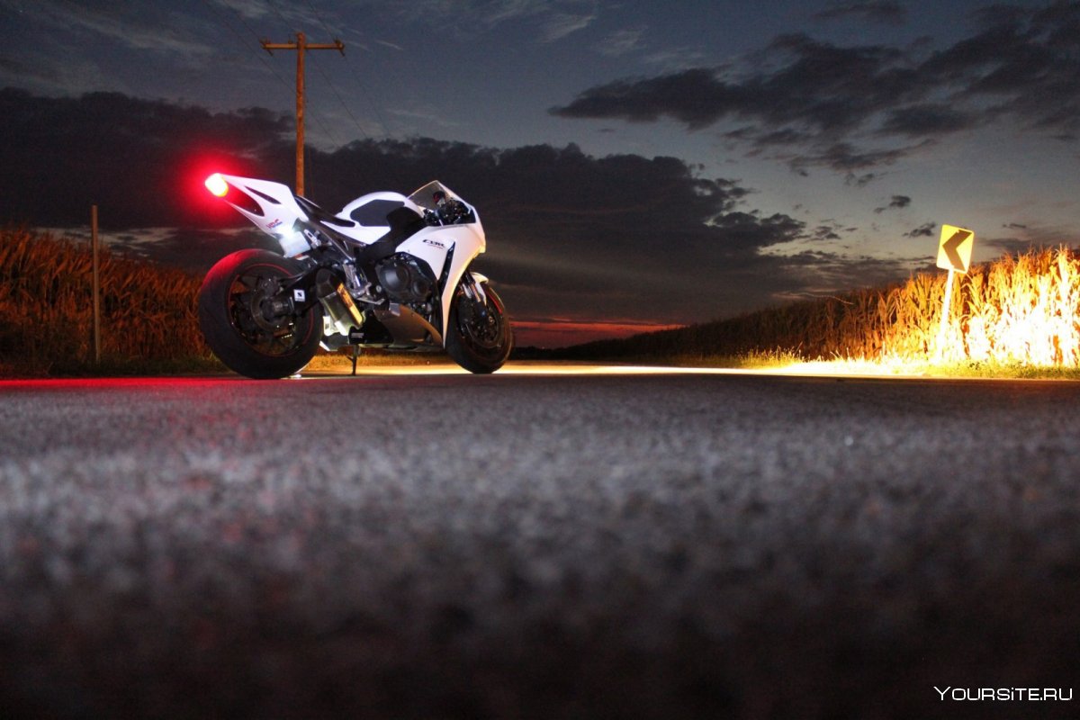 Honda cbr600rr Night