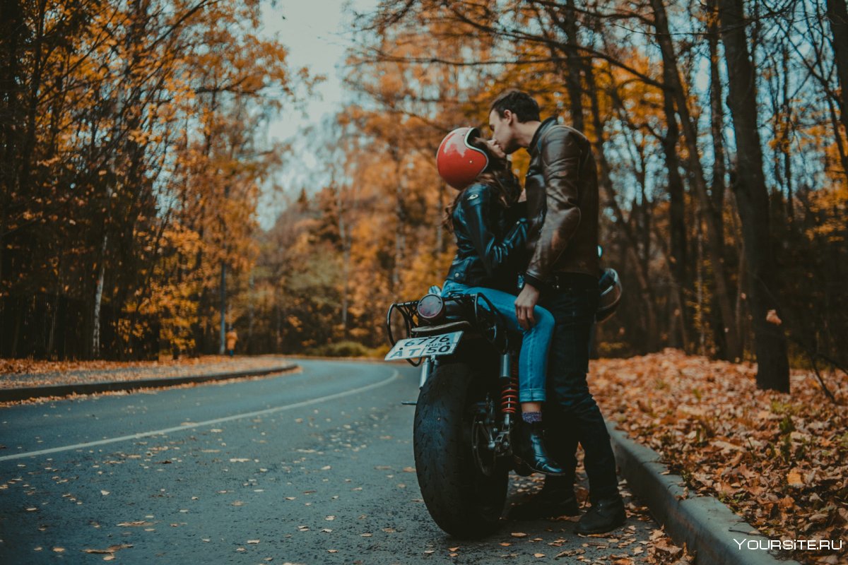 Фотосессия на мотоцикле осень