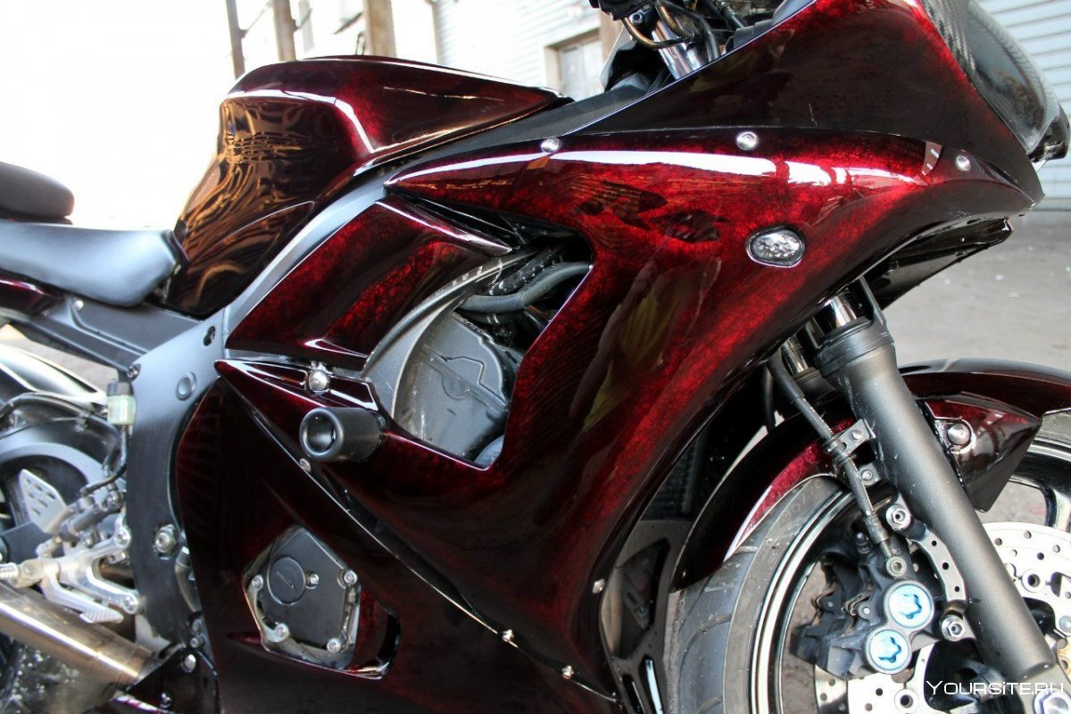 Мотоцикл в два цвета
