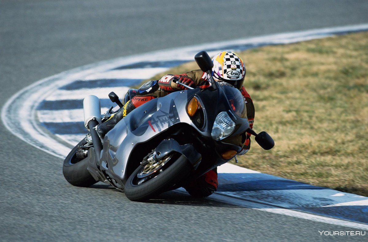 Suzuki gsx1300r Hayabusa гоночный