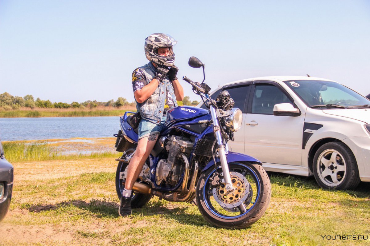 Байкеры занимаются благотворительностью