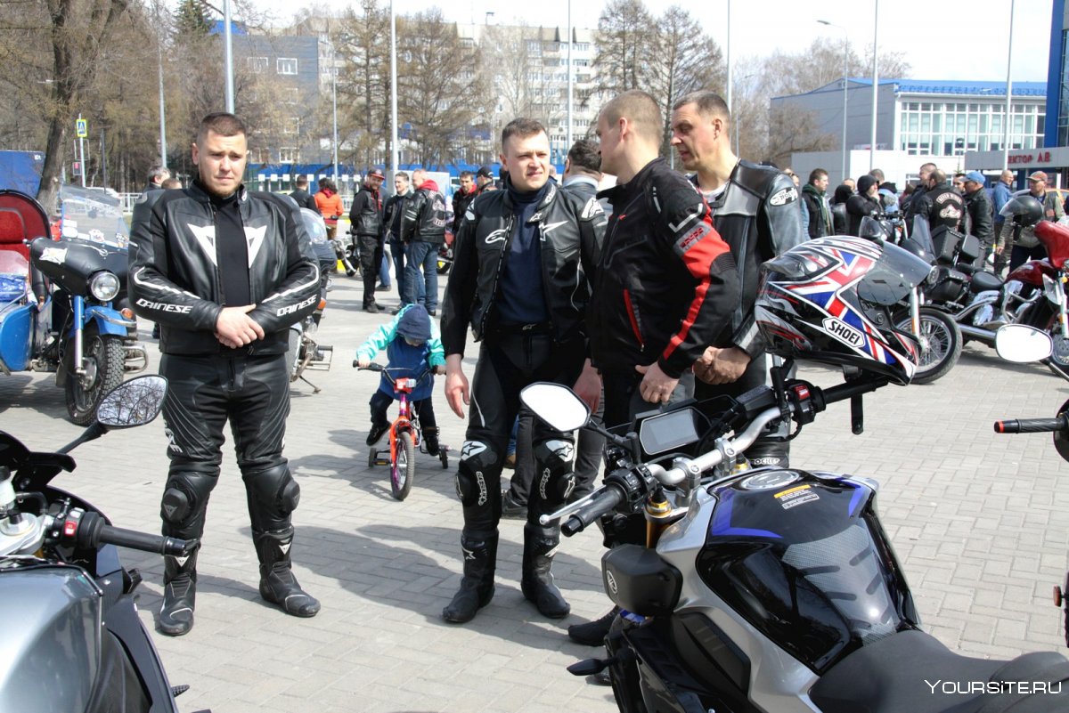 Хонда СБР 600 рр с пилотом