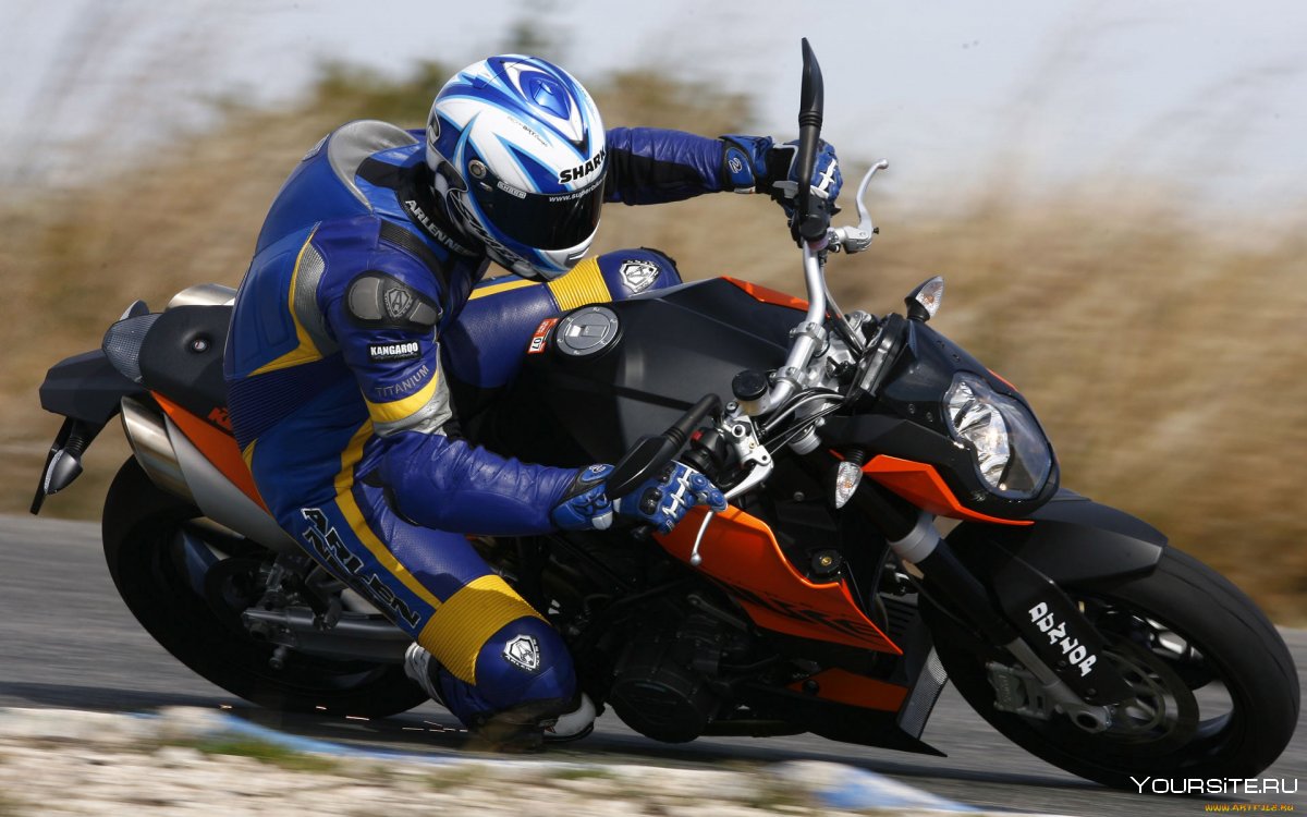 Мотоциклист Honda cbr600rr
