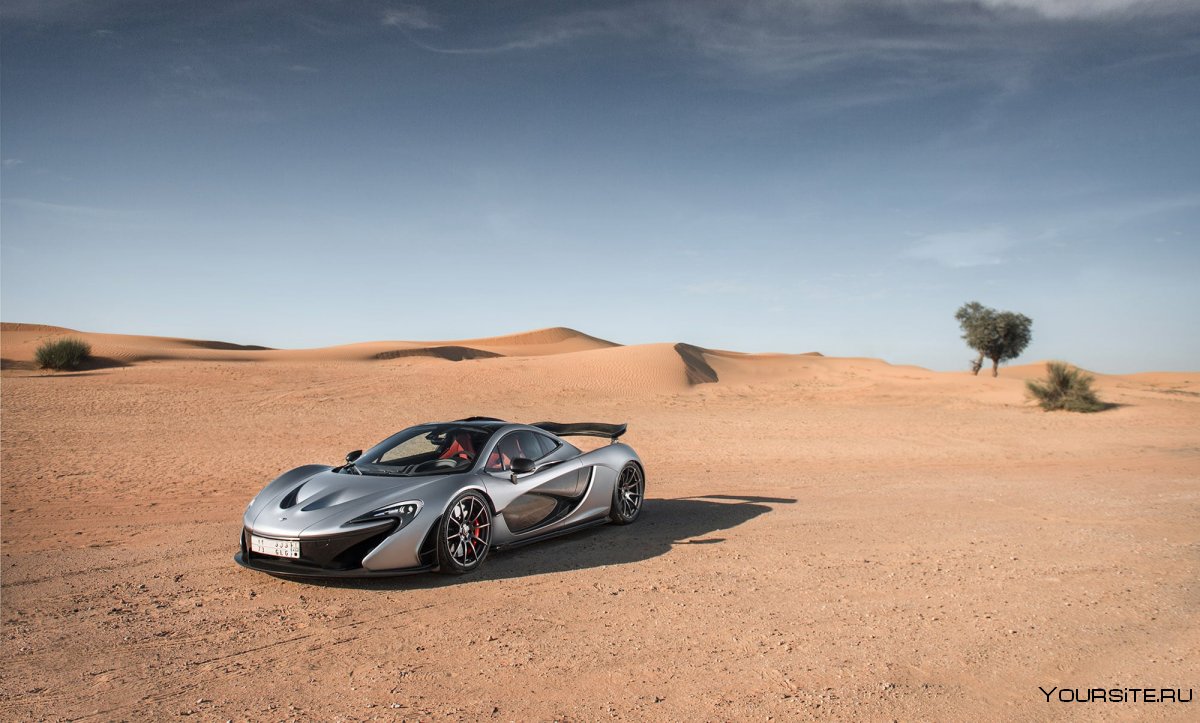 Шикарное авто в пустыни