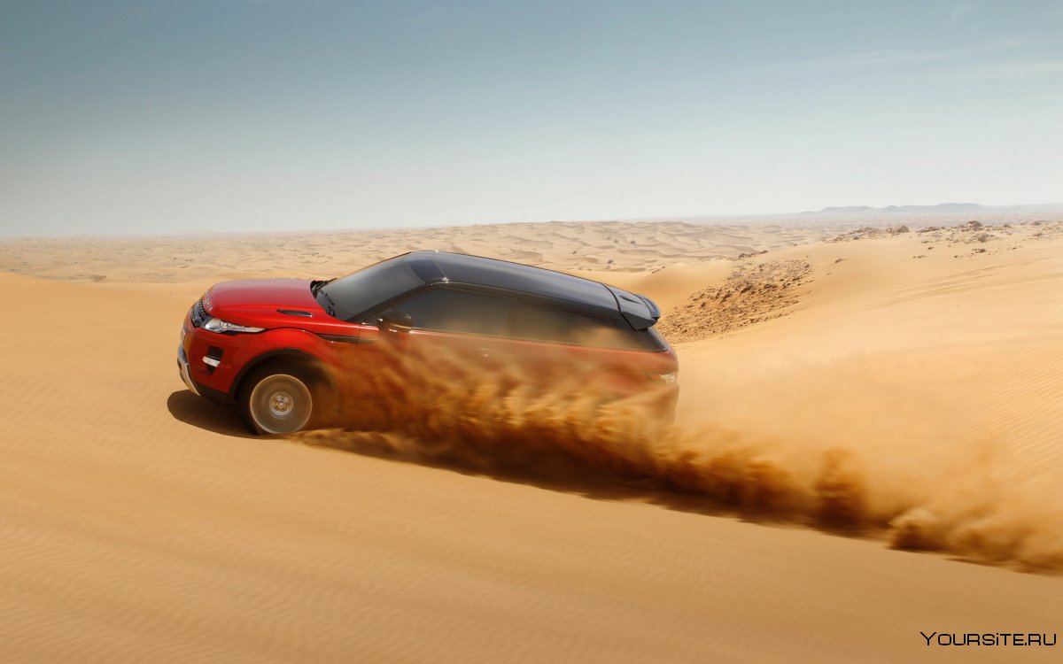 Машина в пустыне