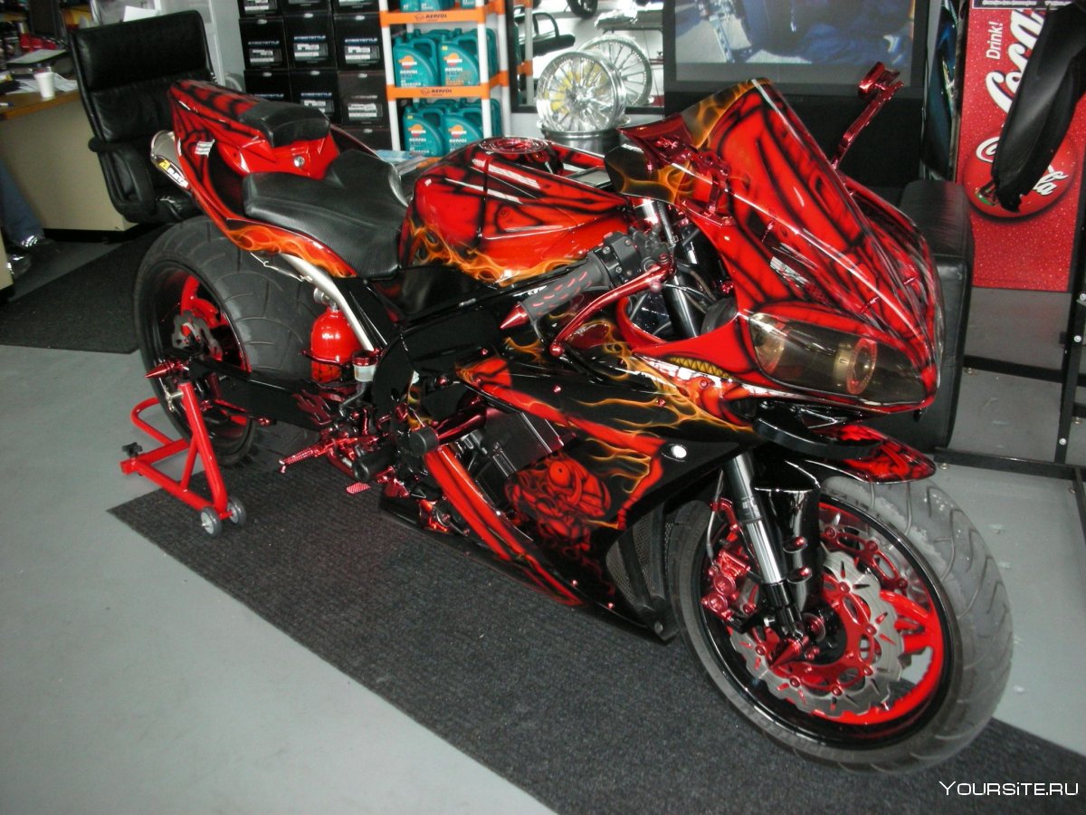 Покраска мотоцикла красный