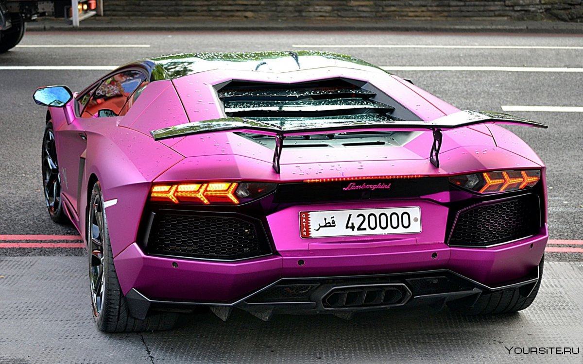 Lamborghini Aventador lp700