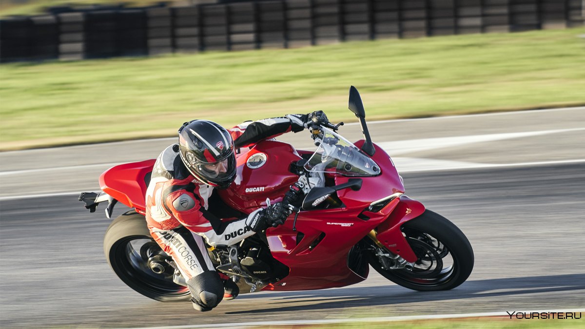 Ducati Supersport 2021