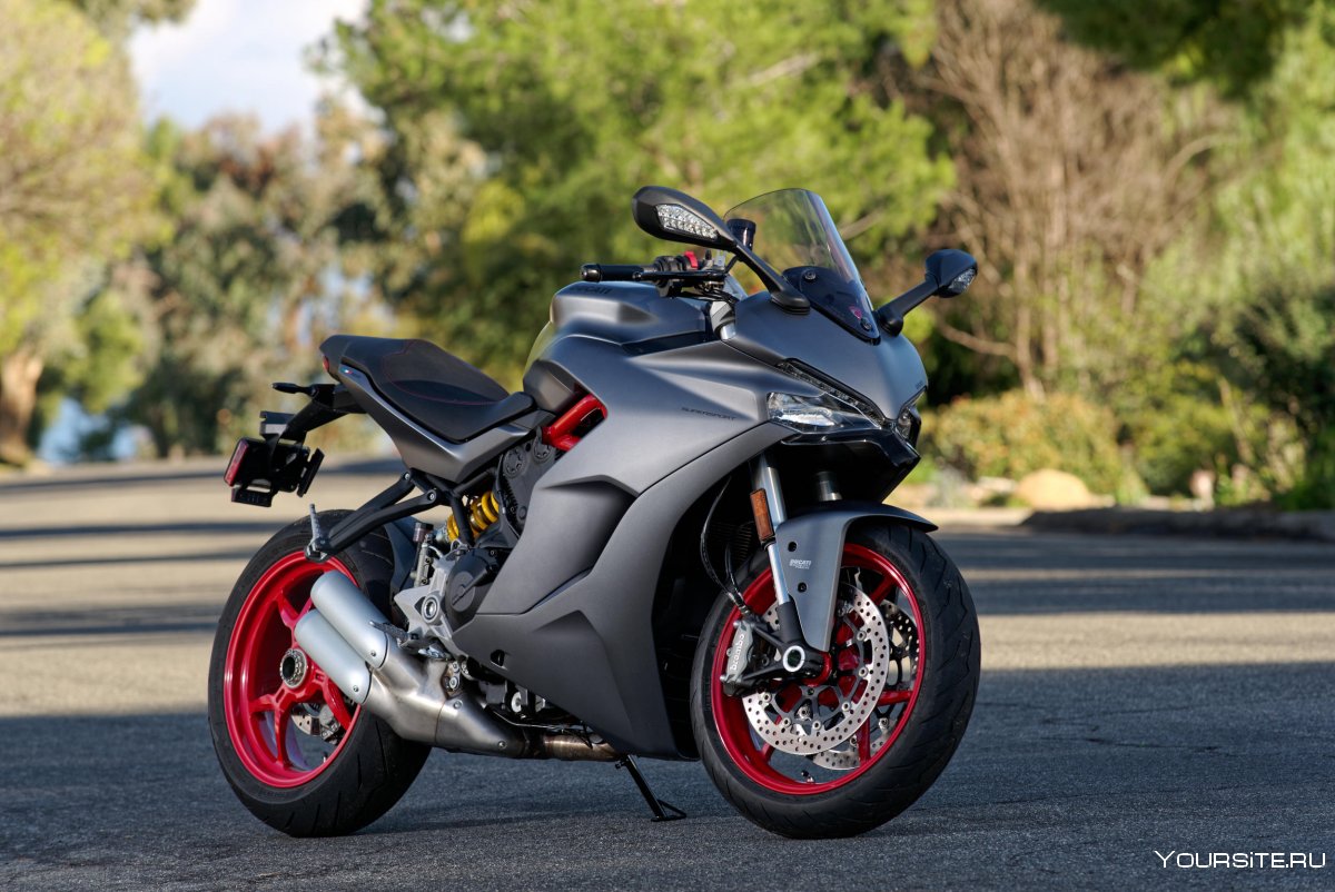 Мотоцикл Ducati 999