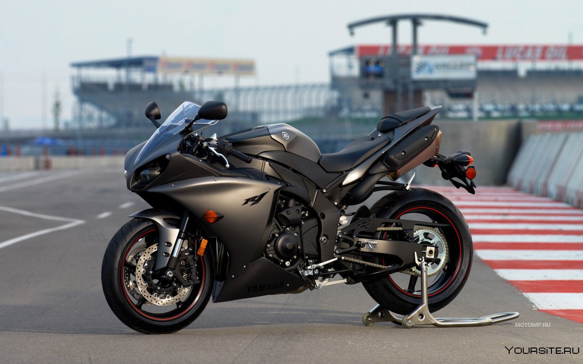 Yamaha r1 2013
