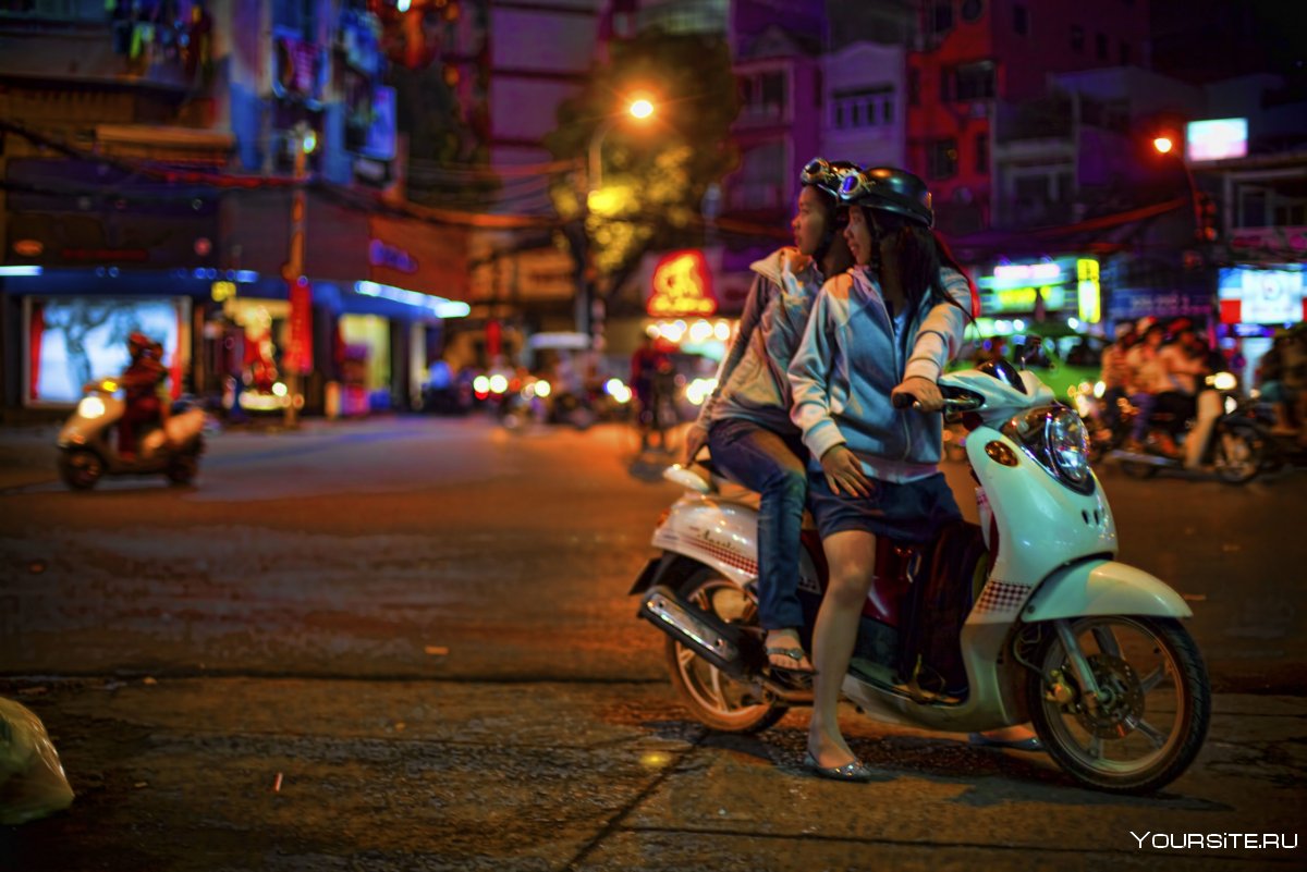Девушки Вьетнама на улице