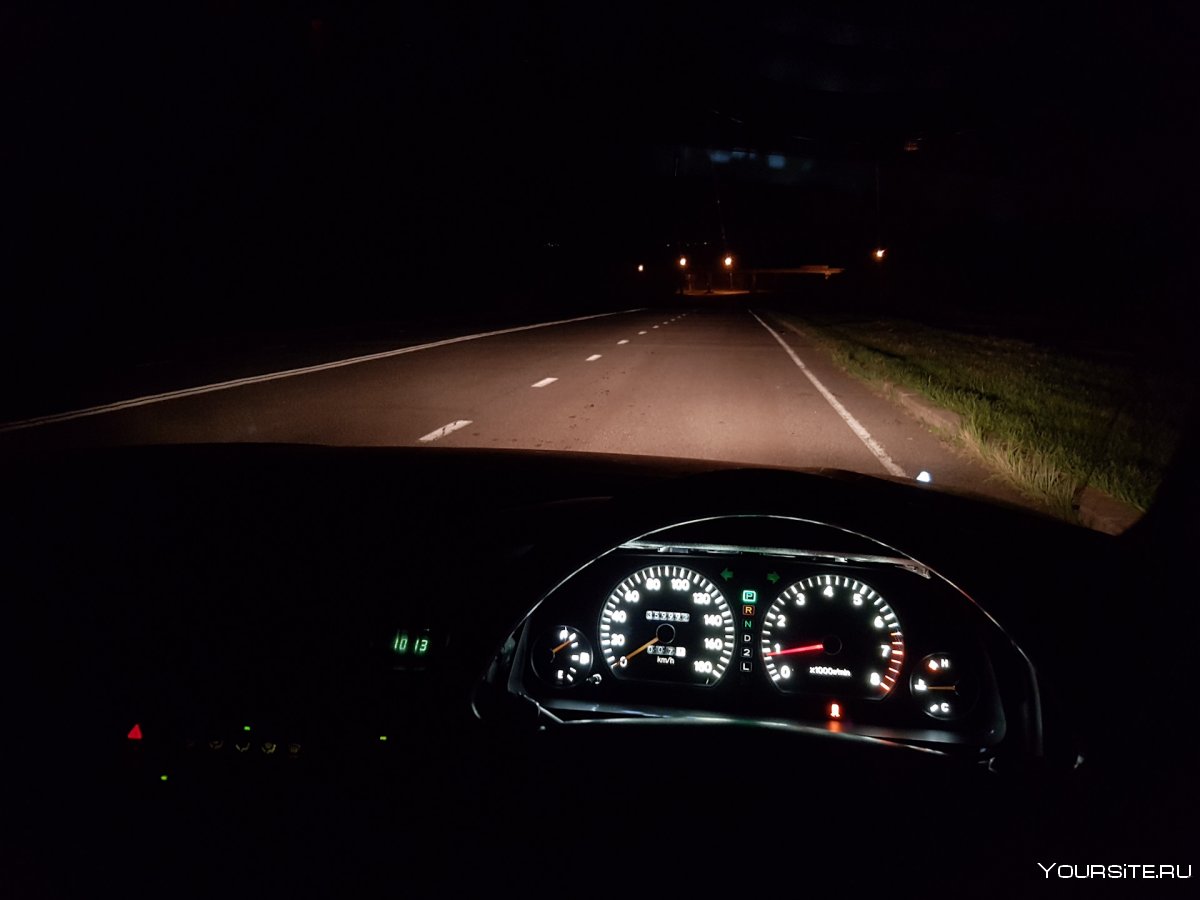 Тойота Марк 2 ночная трасса