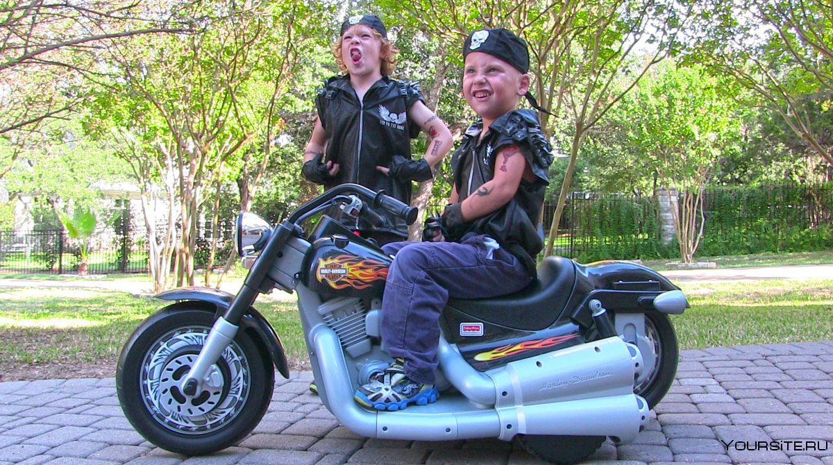Байкерский мотоцикл для детей