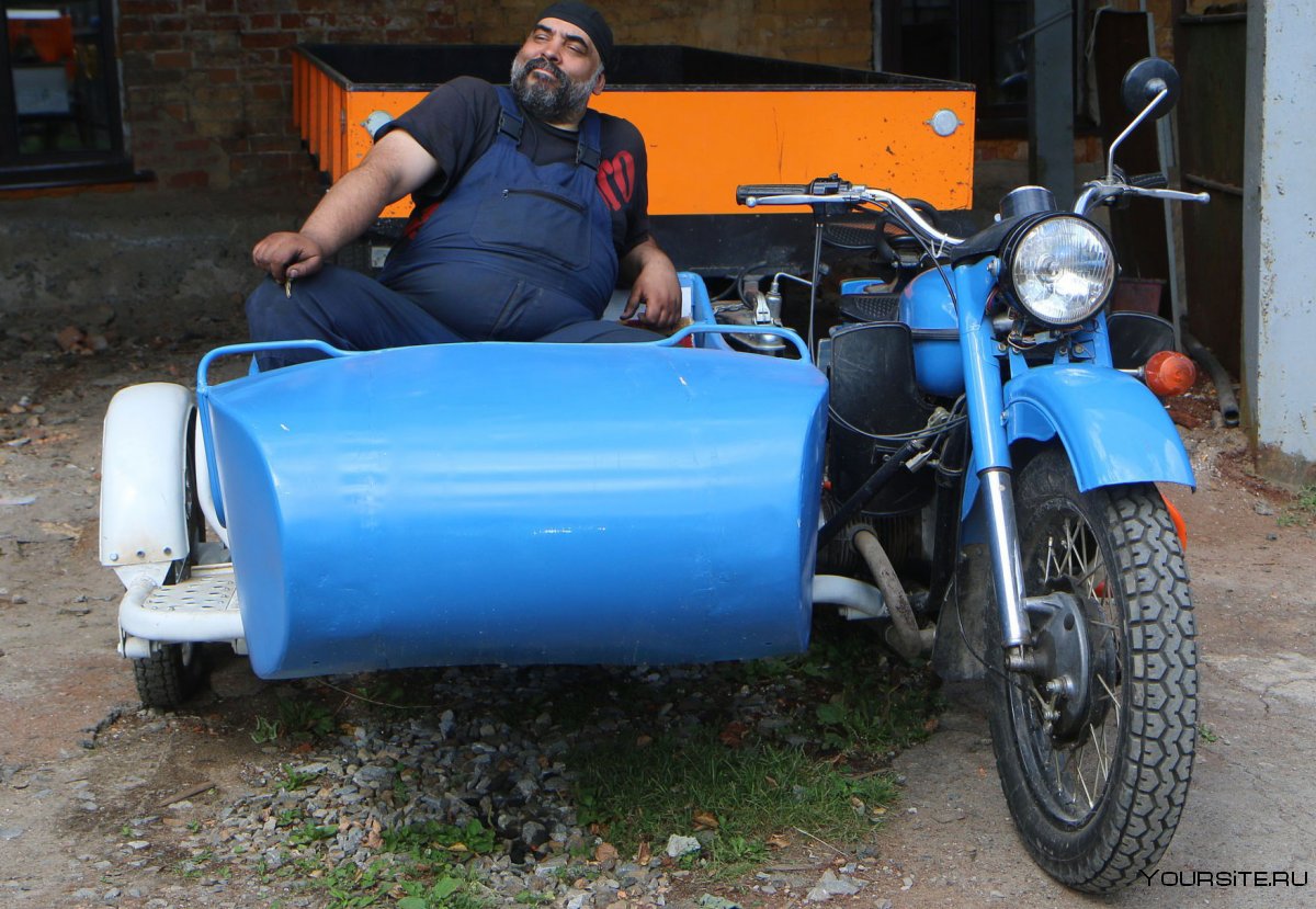 Мотоцикл люлька двухместная Урал