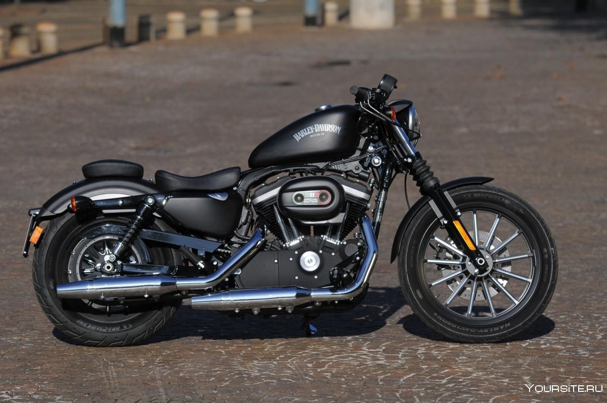 Мотоцикл Harley Davidson Sportster 883