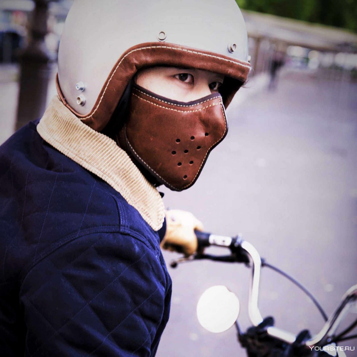Кожаная мотоциклетная маска
