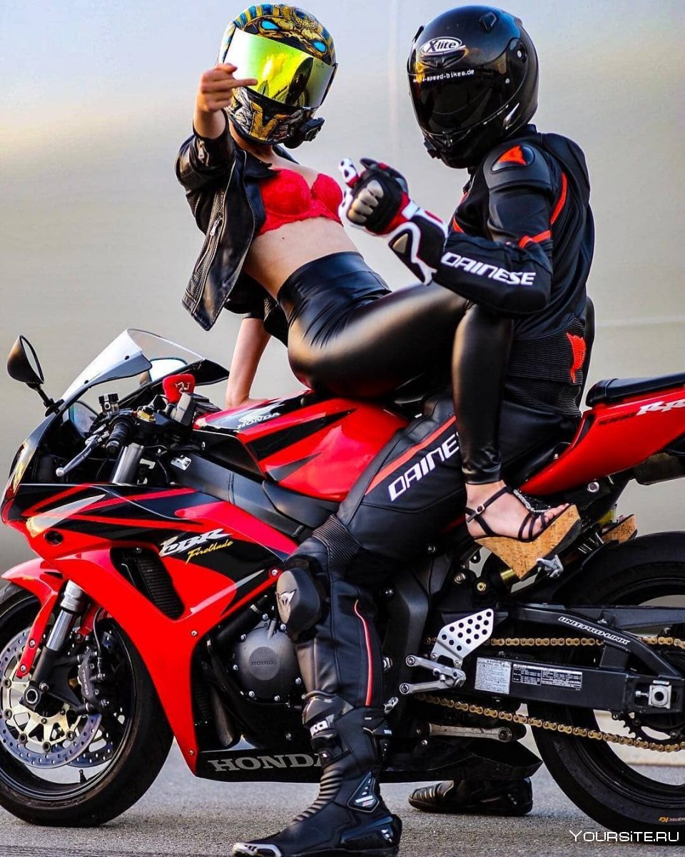 Honda cbr1000rr с пассажиром