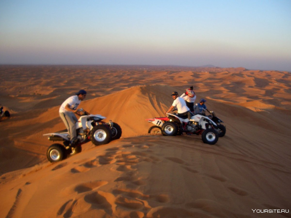 Квадроциклы в пустыне Дубай